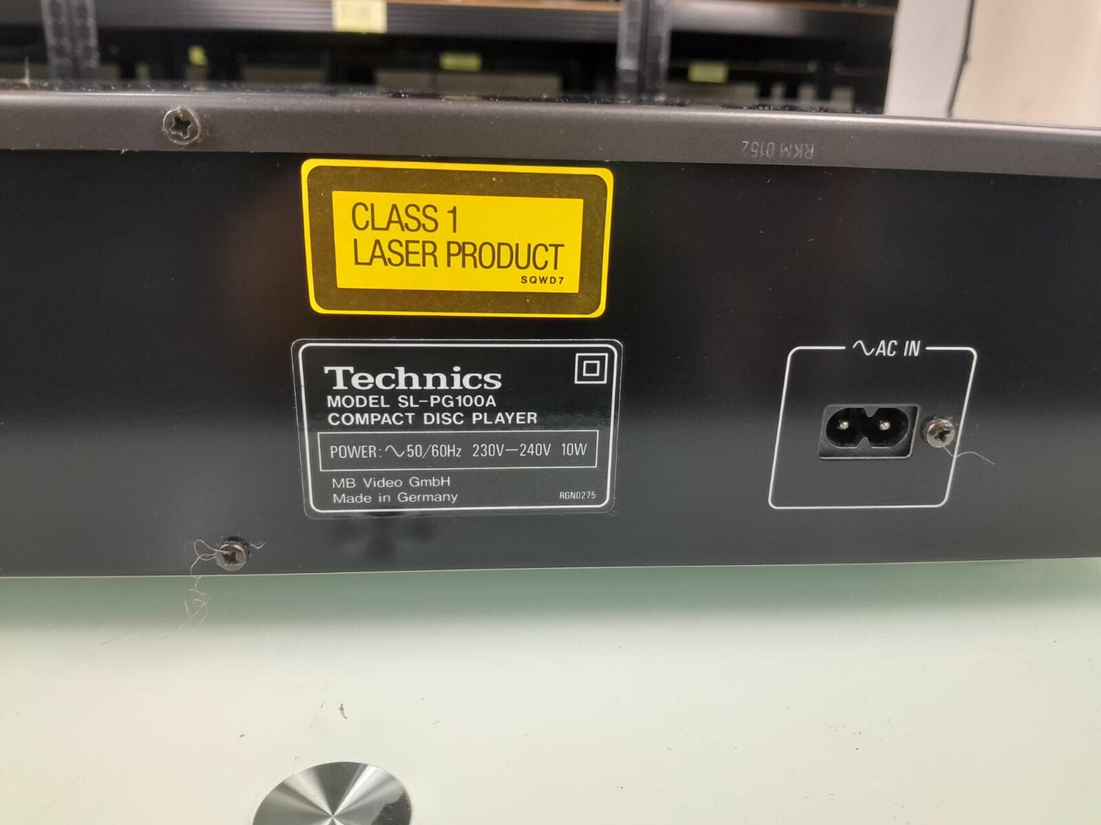 TECHNICS SL PG100A CD PLAYER