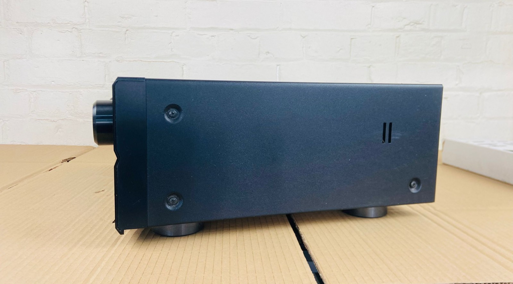 DENON AVR 4306 AV SURROUND RECEIVER WITH REMOTE