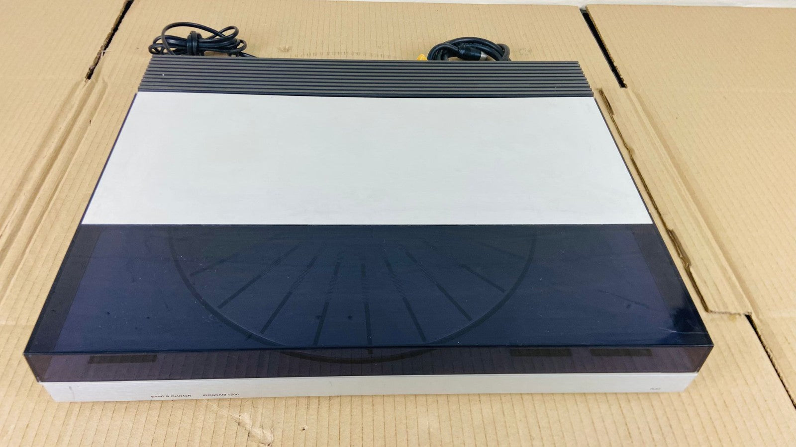 BANG & OLUFSEN B&O BEOGRAM 5500 TURNTABLE WITH MMC4 CARTRIDGE STYLUS