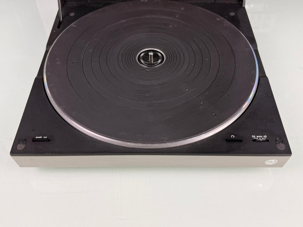 TECHNICS SL 10 QUARTZ DIRECT DRIVE AUTOMATIC TURNTABLE