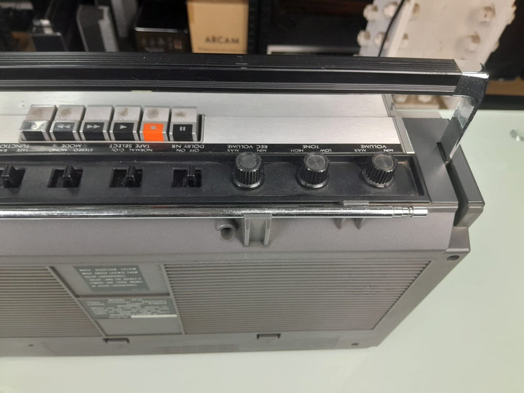 FERGUSON 3T13 3 BAND STEREO RADIO CASSETTE