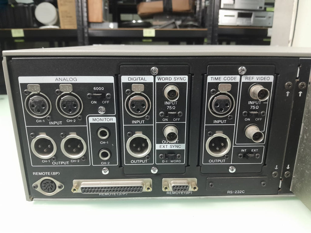 SONY PCM 7050 DIGITAL AUDIO RECORDER