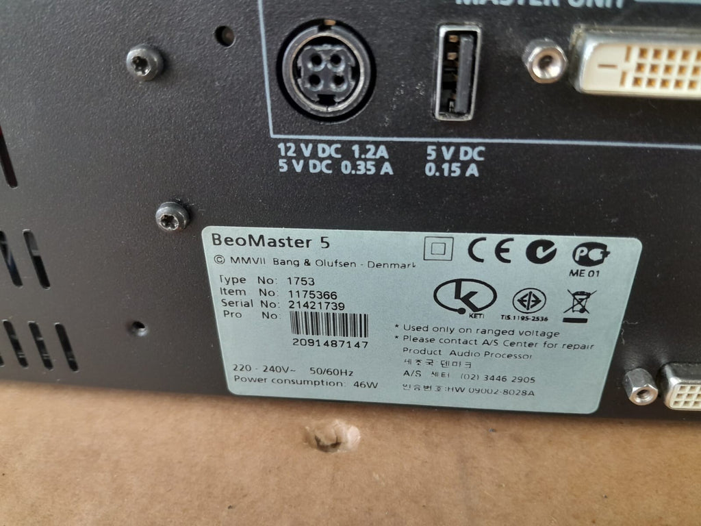 Bang & Olufsen B&O BeoSound Beomaster 5 With Wall Bracket