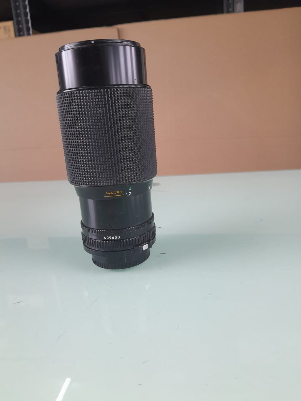 CANON FD 70-210MM F/4 ZOOM LENS