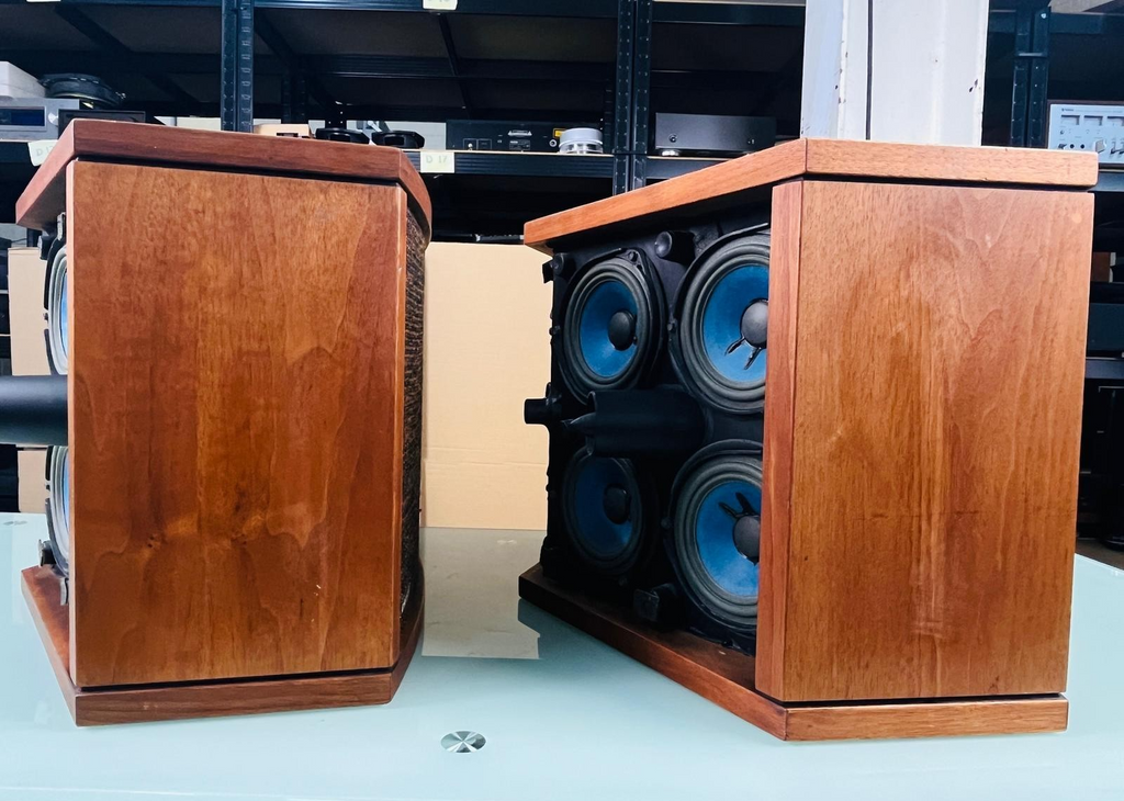 BOSE 901 SERIES IV SPEAKERS
