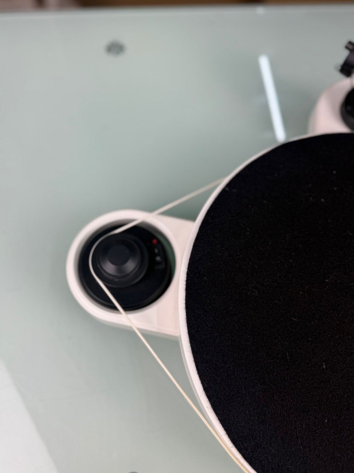 PRO-JECT RPM 1.3 GENIE WHITE TURNTABLE