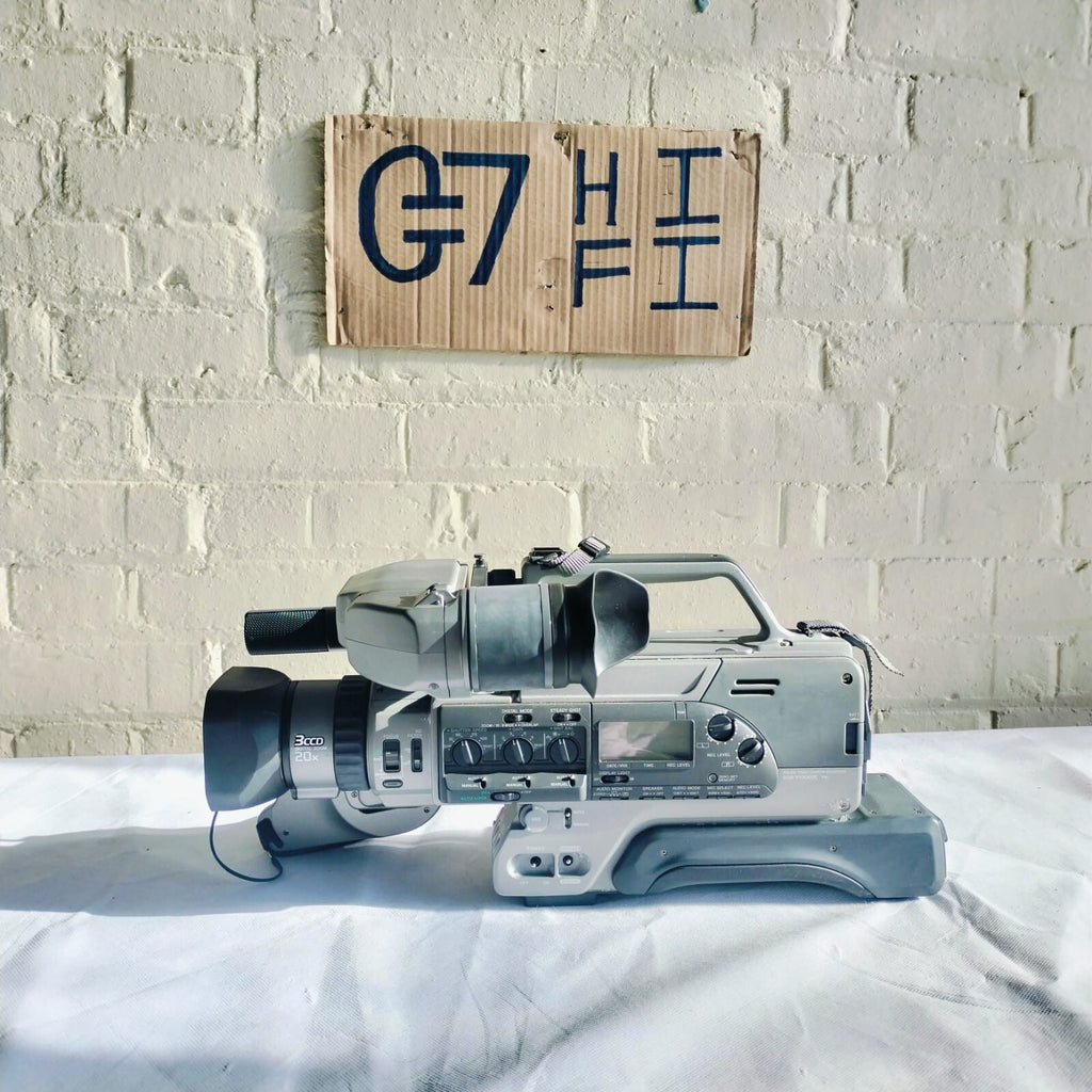 SONY DCR VX9000E DIGITAL VIDEO CAMERA RECORDER 3CCD 20X ZOOM