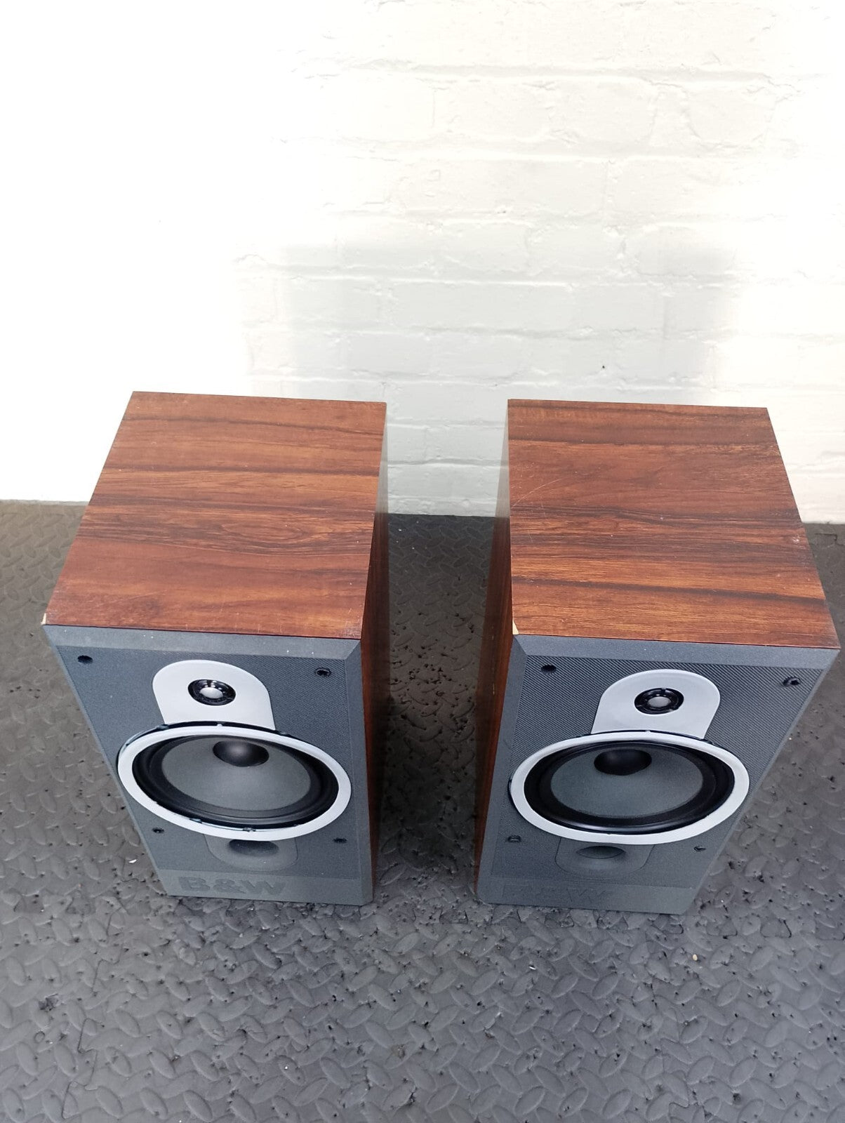 BOWERS & WILKINS B&W DM 560 LOUDSPEAKERS