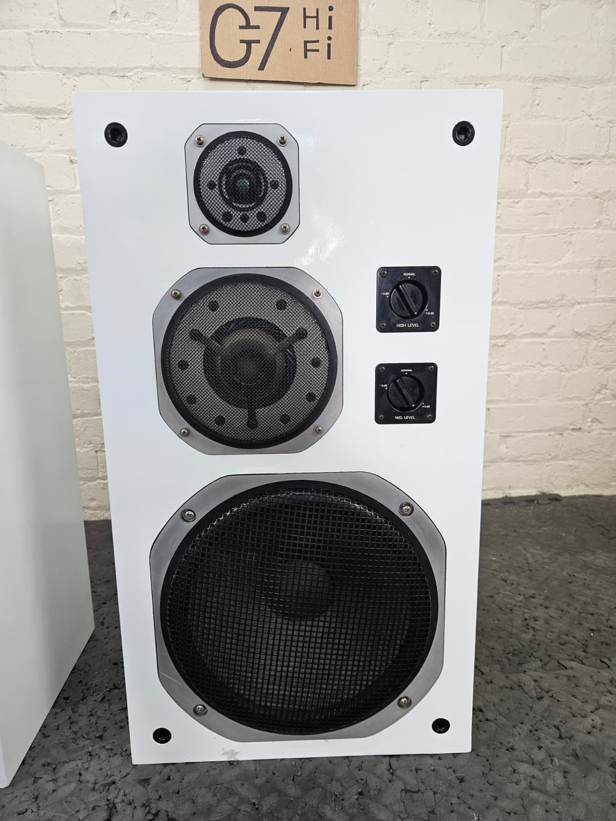 YAMAHA NS 1000M SPEAKERS