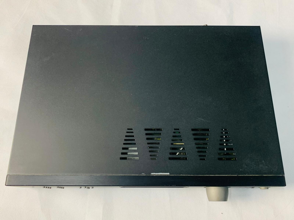 TAG MCLAREN AVANTGRADE THEATRE AV32R SL PRE AMPLIFIER
