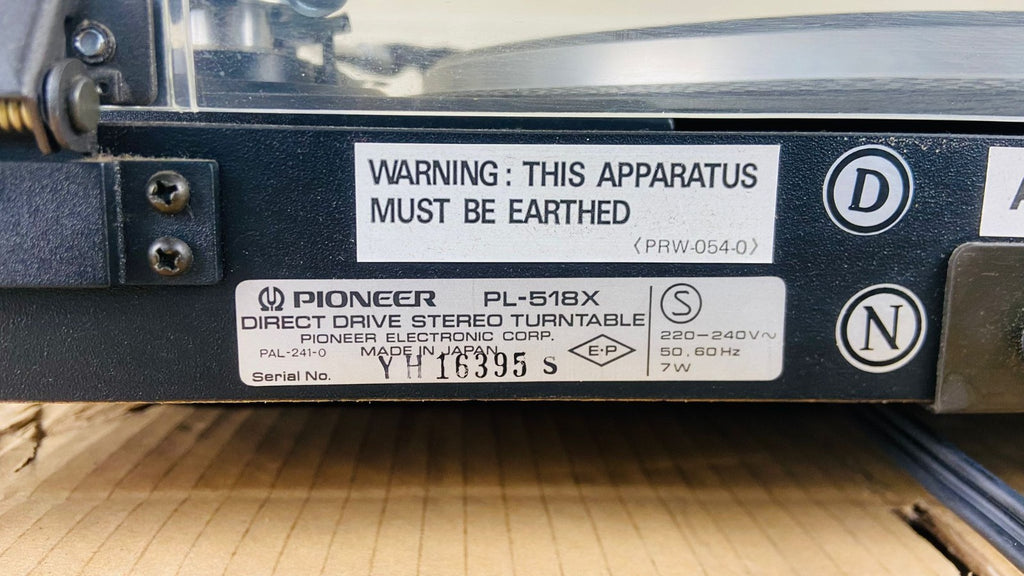 PIONEER PL 518X DIRECT DRIVE STEREO TURNTABLE WITH PIONEER ELEKTRA CARTRIDGE