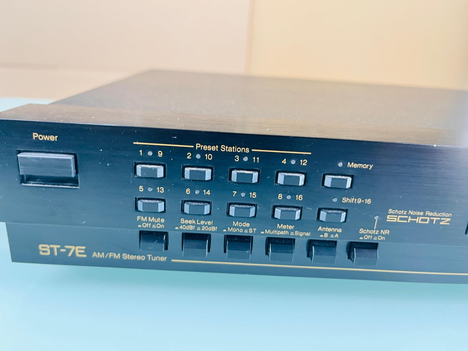 NAKAMICHI ST 7E AM/FM STEREO TUNER