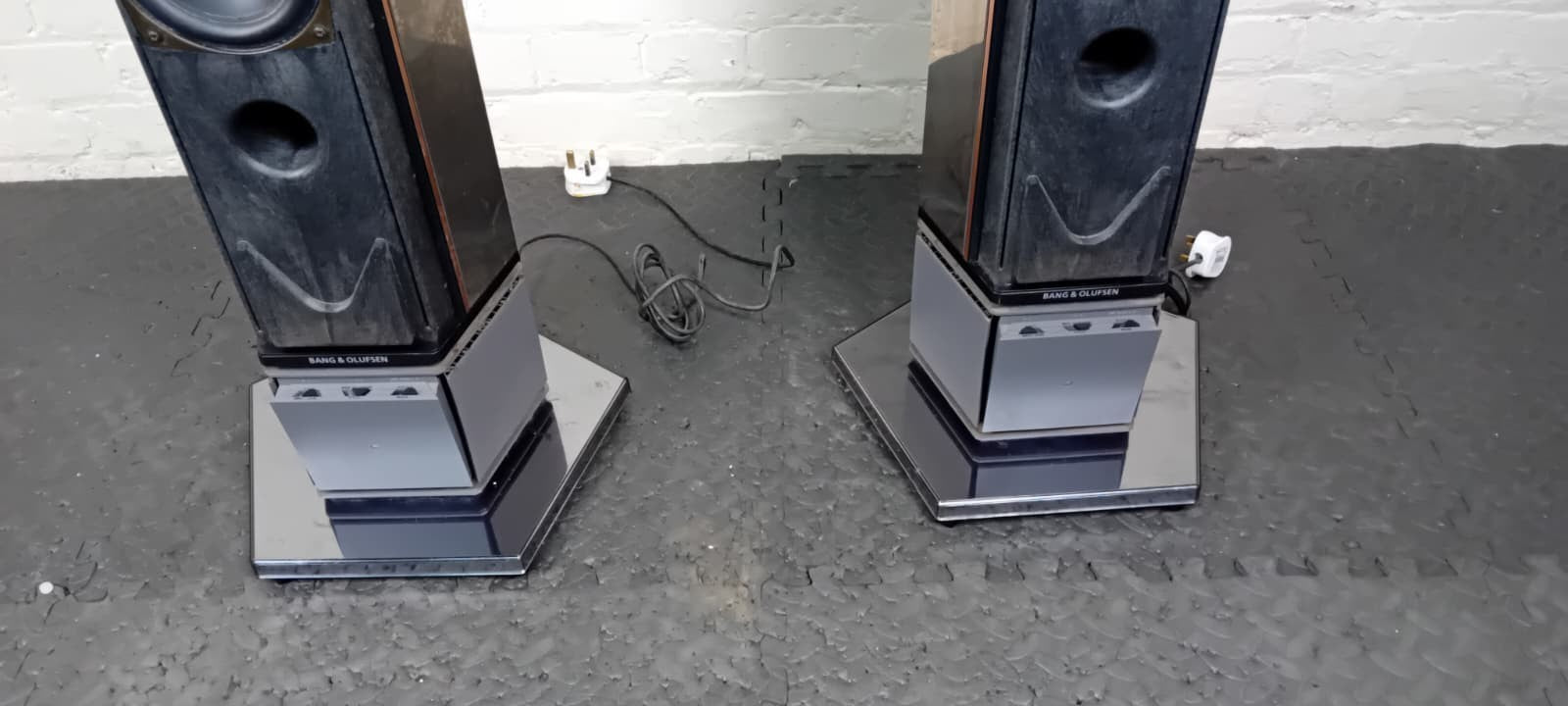 BANG & OLUFSEN B&O BEOLAB PENTA MK2 FLOOR STANDING SPEAKERS