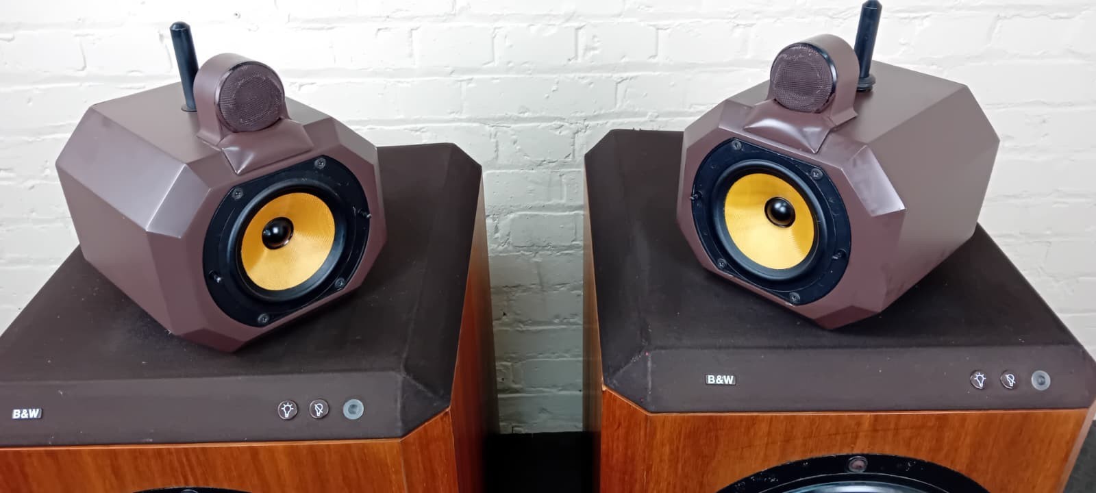 B&W BOWERS & WILKINS 801 SERIES 80 SPEAKERS