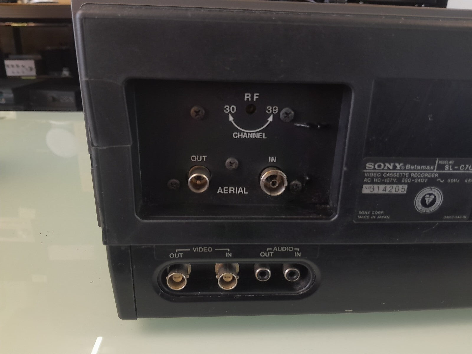 SONY SL C7 UB BETAMAX VIDEO CASSETTE RECORDER #002