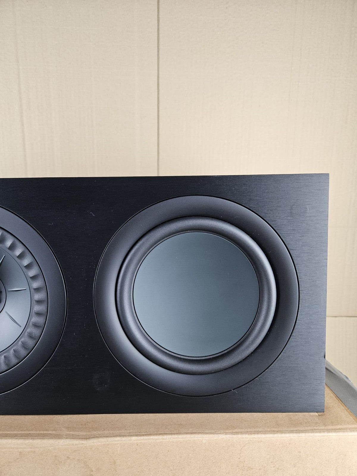 KEF Q650C CENTER SPEAKER