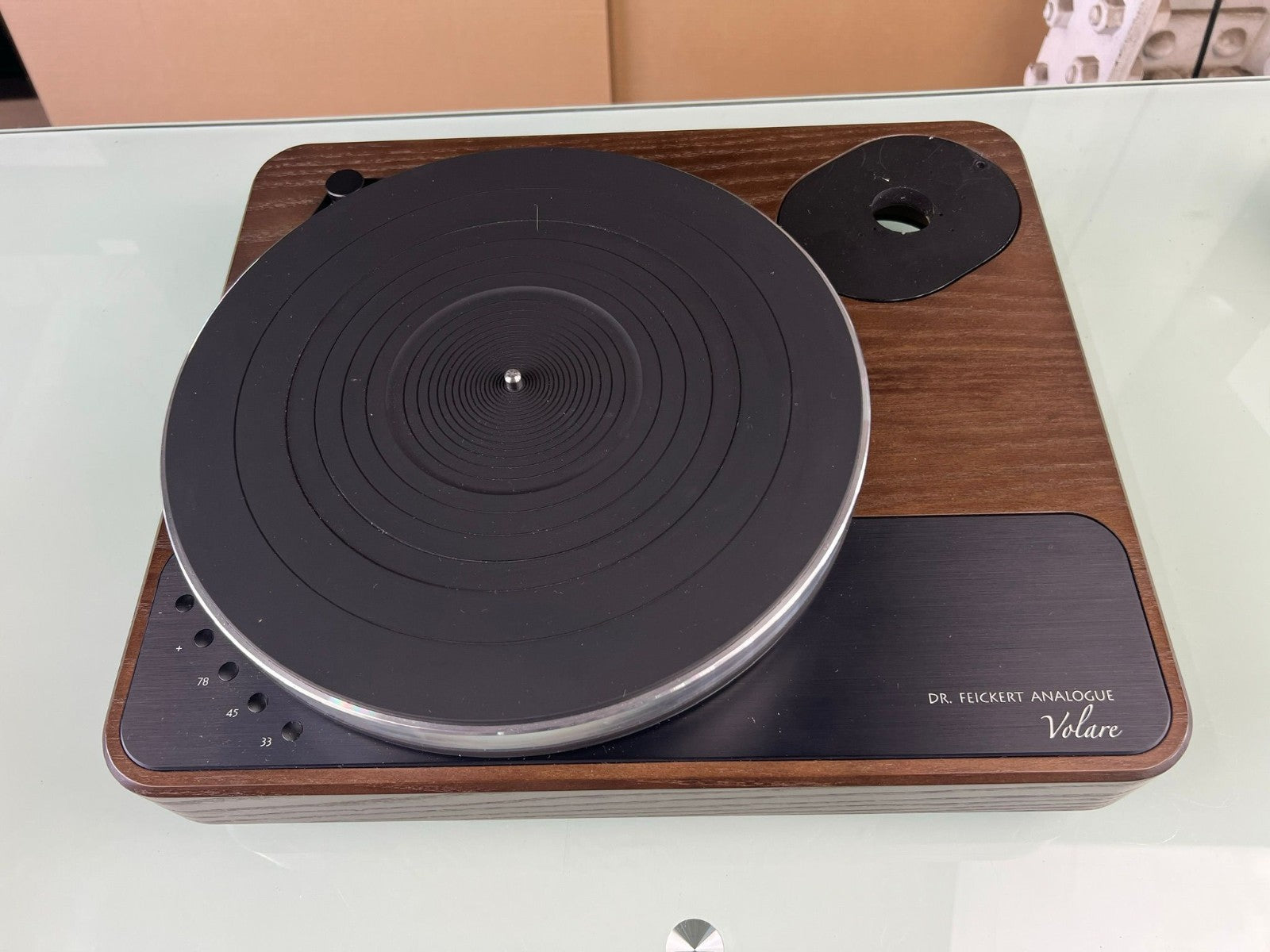 DR. FEICKERT ANALOGUE VOLARE TURNTABLE