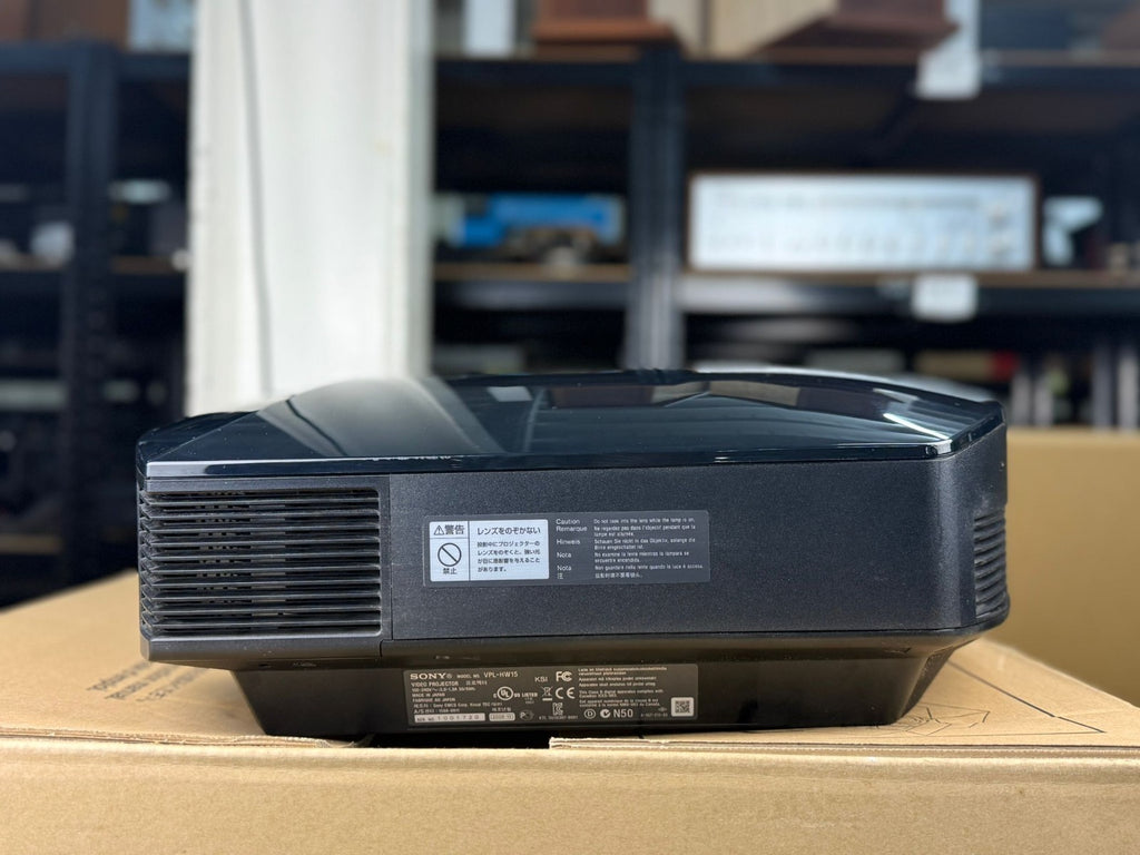 SONY BRAVIA VPL HW15 PROJECTOR