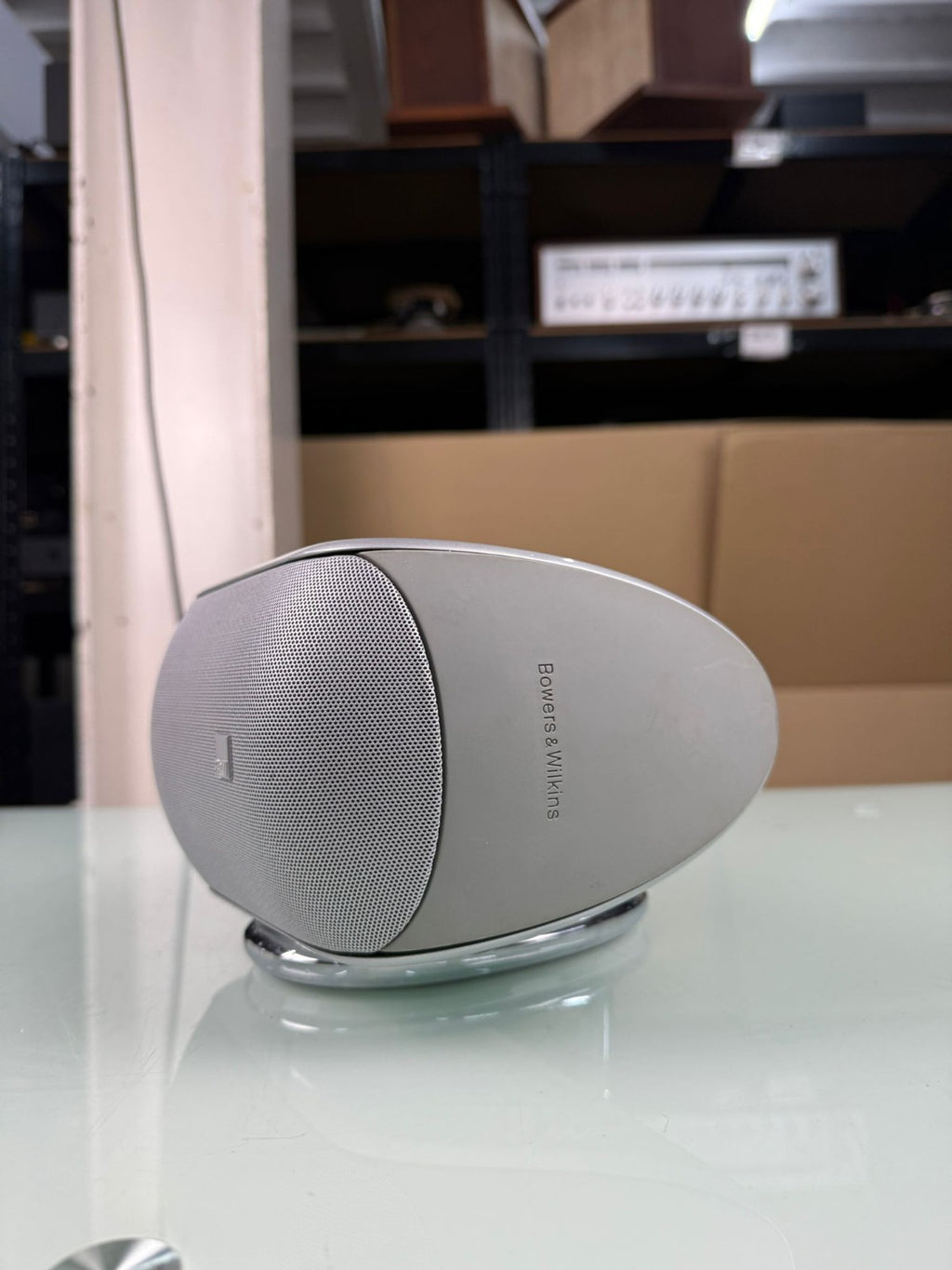 BOWERS & WILKINS B&W M1 MK1 CENTER SPEAKER WITH TABLE STAND