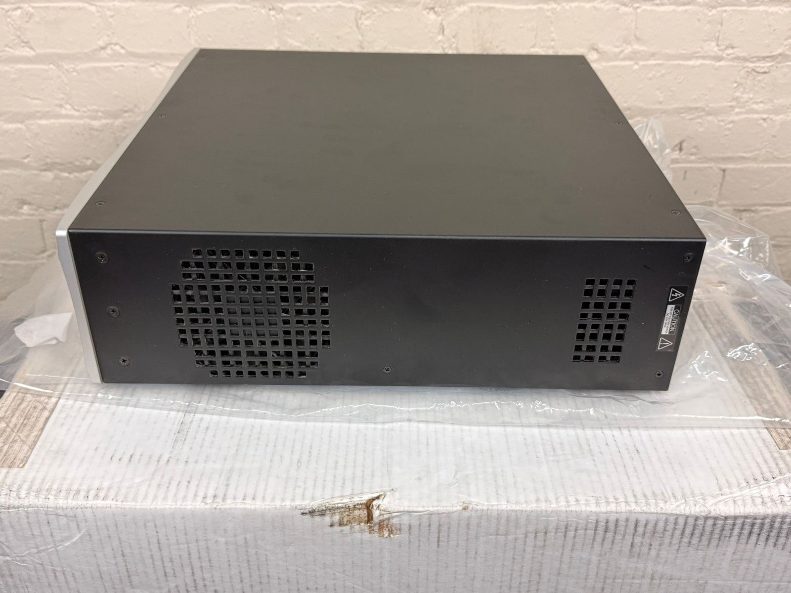 DATASAT RS20i 16-channel surround sound processor CINEMA