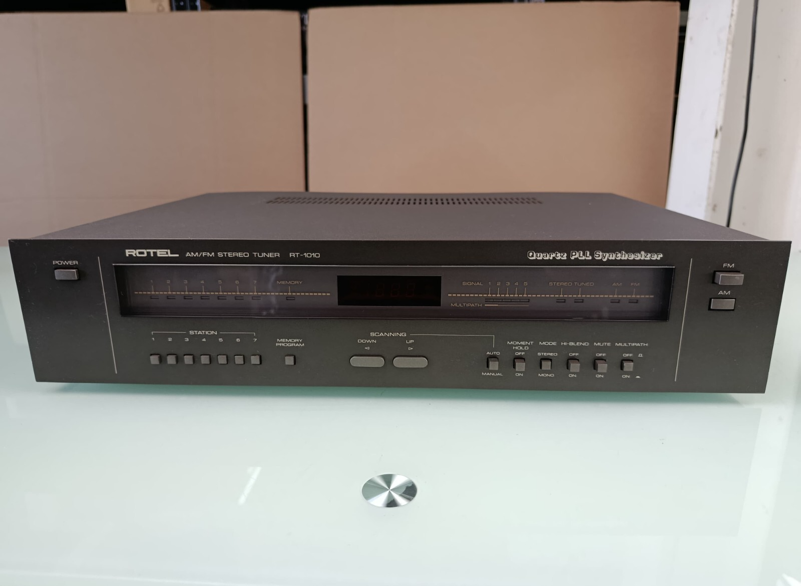 ROTEL RT 1010 AM/FM STEREO TUNER