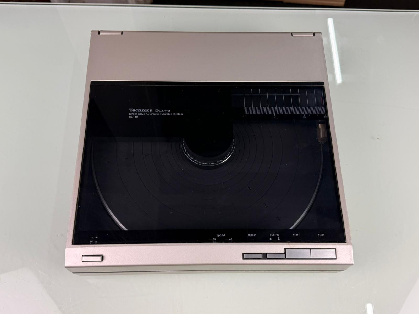 TECHNICS SL 10 QUARTZ DIRECT DRIVE AUTOMATIC TURNTABLE