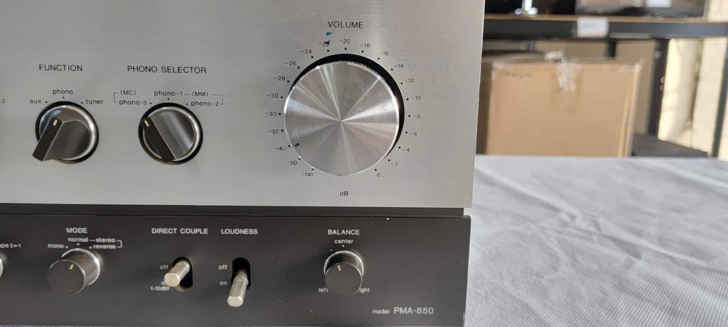 DENON PMA 850 INTEGRATED AMPLIFIER