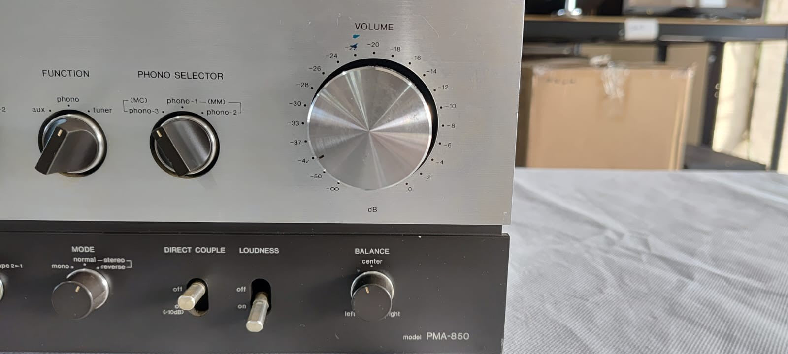DENON PMA 850 INTEGRATED AMPLIFIER