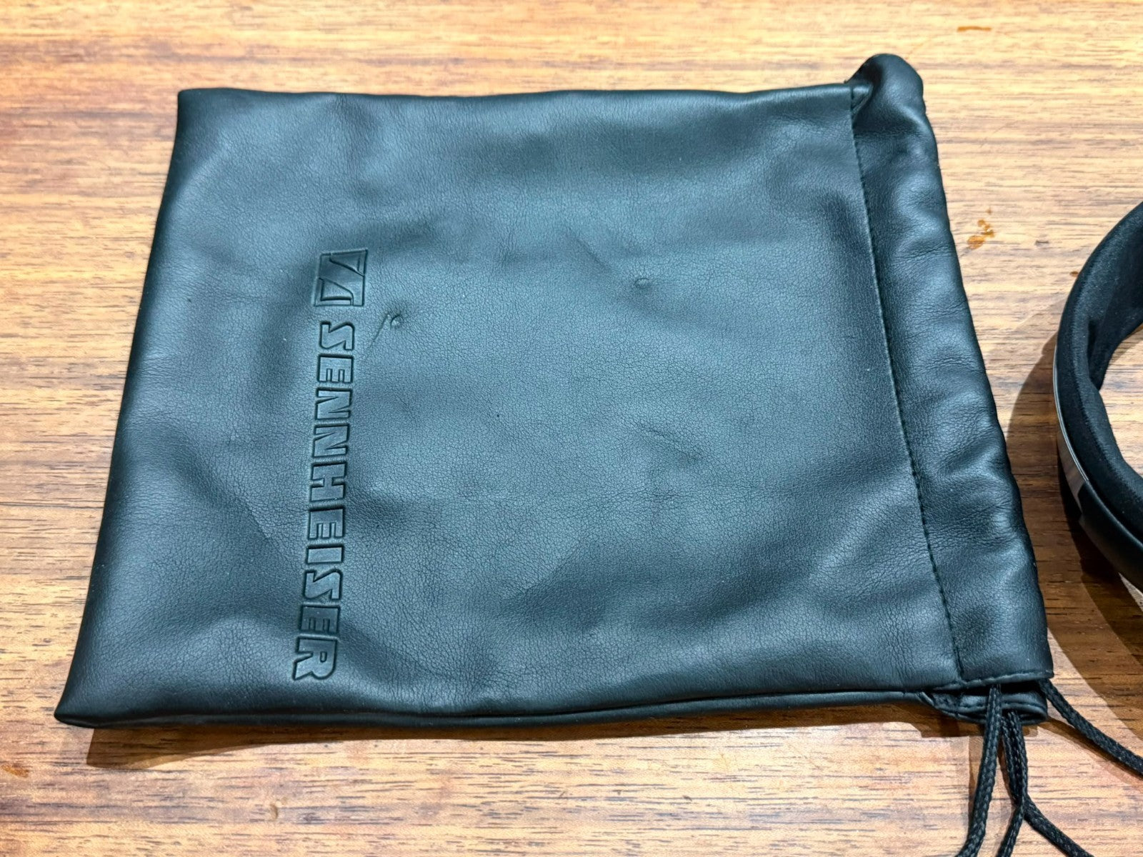 SENNHEISER HD 800 HEADPHONES WITH BAG