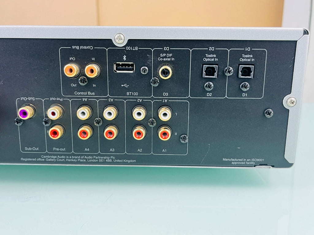 CAMBRIDGE AUDIO CXA60 INTEGRATED AMPLIFIER WITH REMOTE