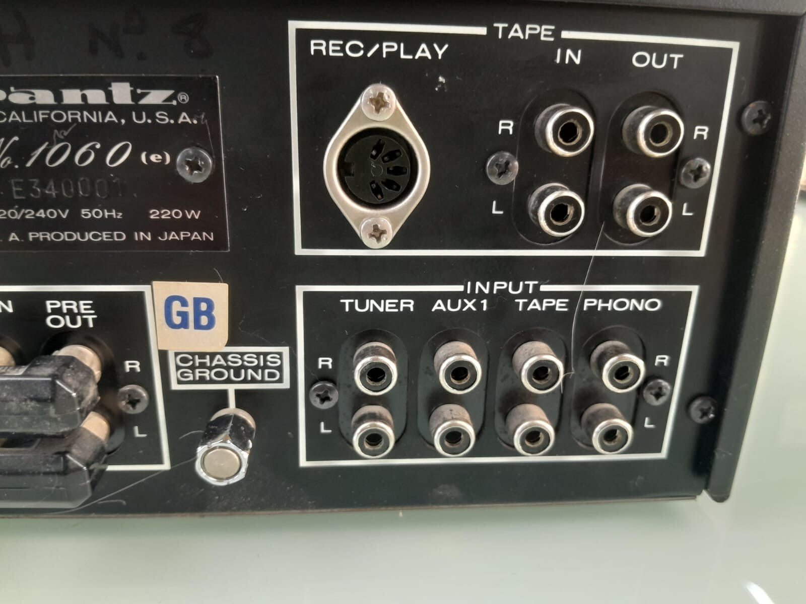 MARANTZ 1060 STEREO AMPLIFIER