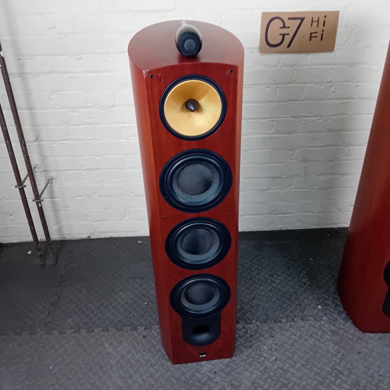 BOWERS & WILKINS B&W 803 D FLOOR STANDING SPEAKERS