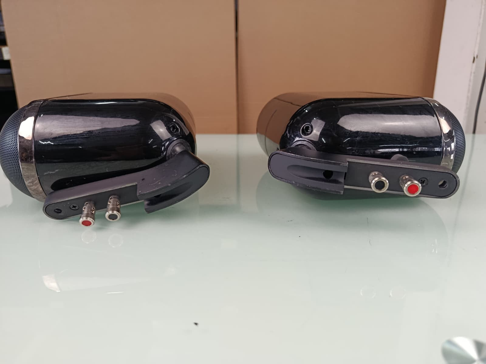 Q ACOUSTICS 7000lri SPEAKERS