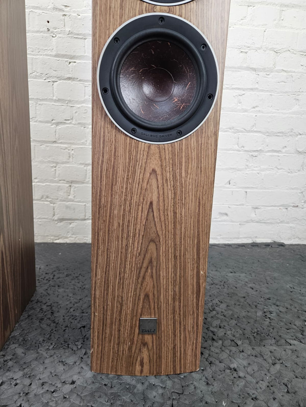 DALI RUBICON 6 FLOOR STANDING SPEAKERS