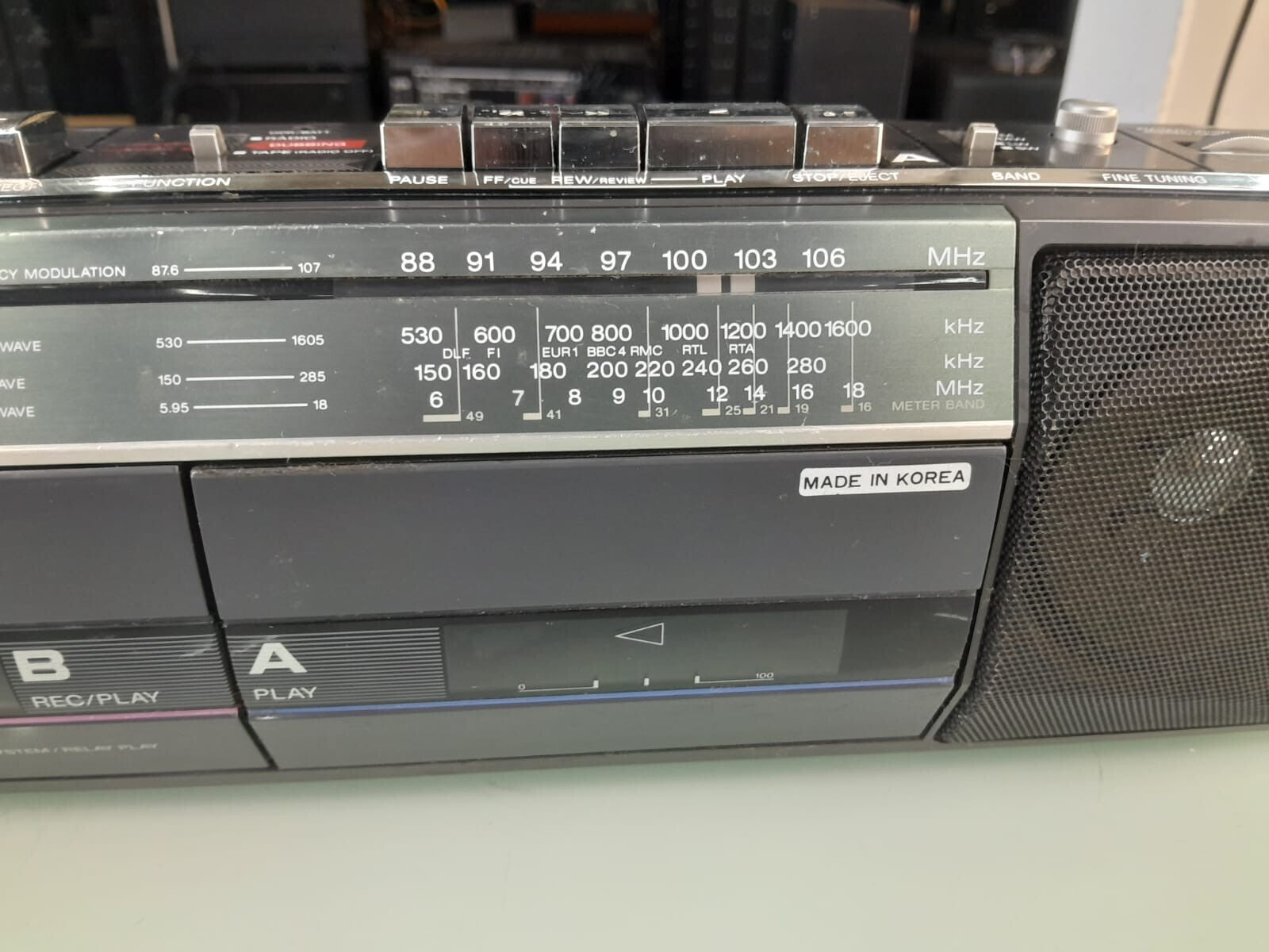 SONY CFS W30IL FM/MW/LW/SW STEREO CASSETTE RECORDER