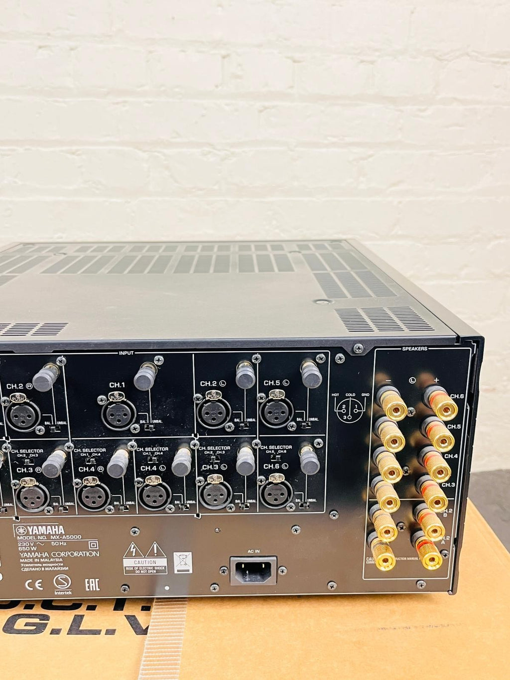 YAMAHA AVENTAGE MX A5000 NATURAL SOUND 11 CHANNEL POWER AMPLIFIER