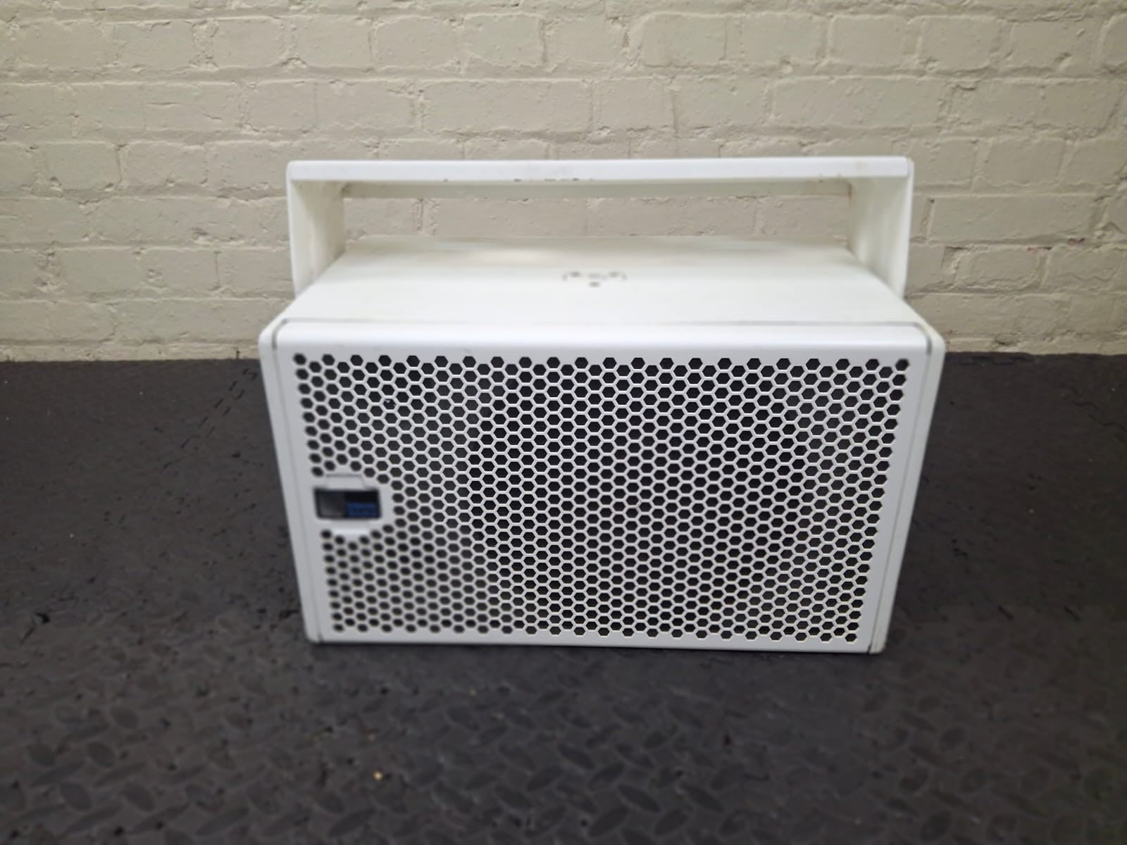 MEYER SOUND MM 10AC SUBWOOFER