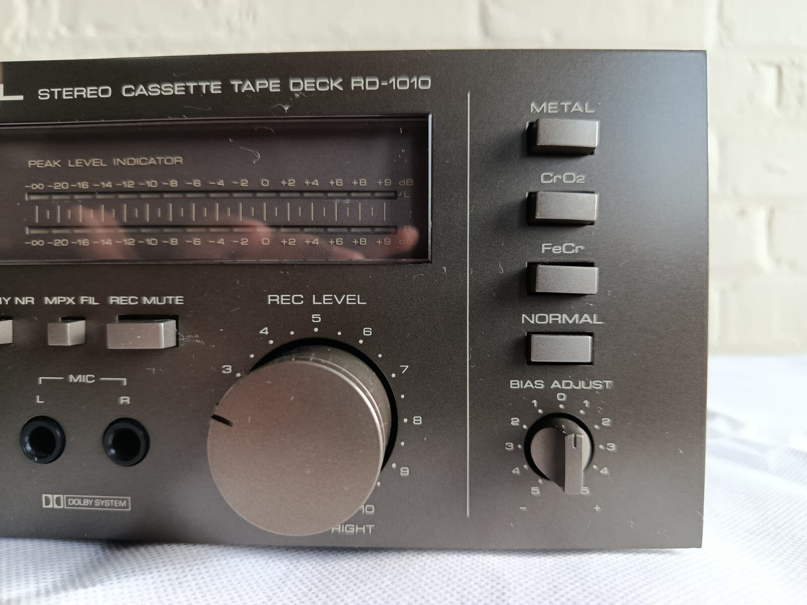 ROTEL RD 1010 STEREO CASSETTE TAPE DECK