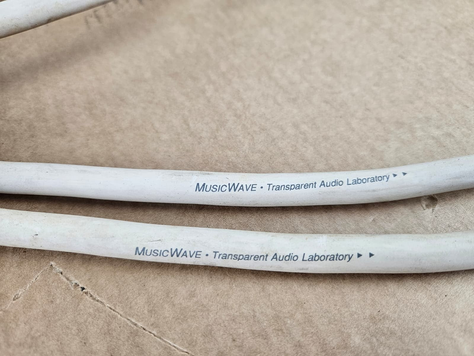 TRANSPARENT MUSICWAVE BI WIRE SPEAKER CABLES