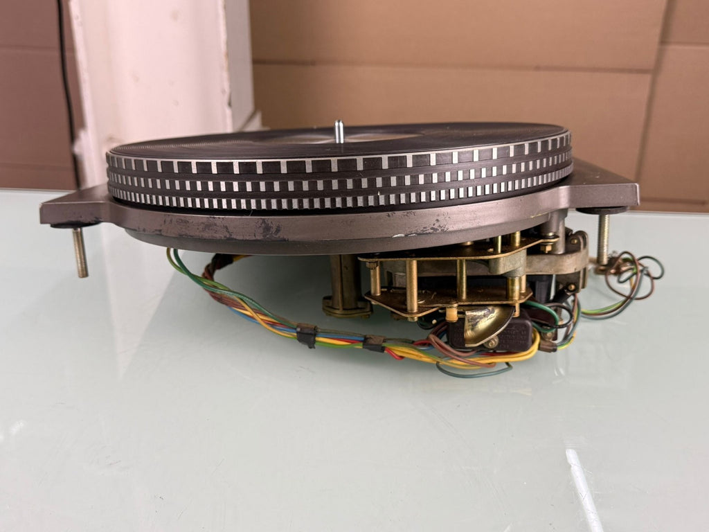 GARRARD 401 TURNTABLE