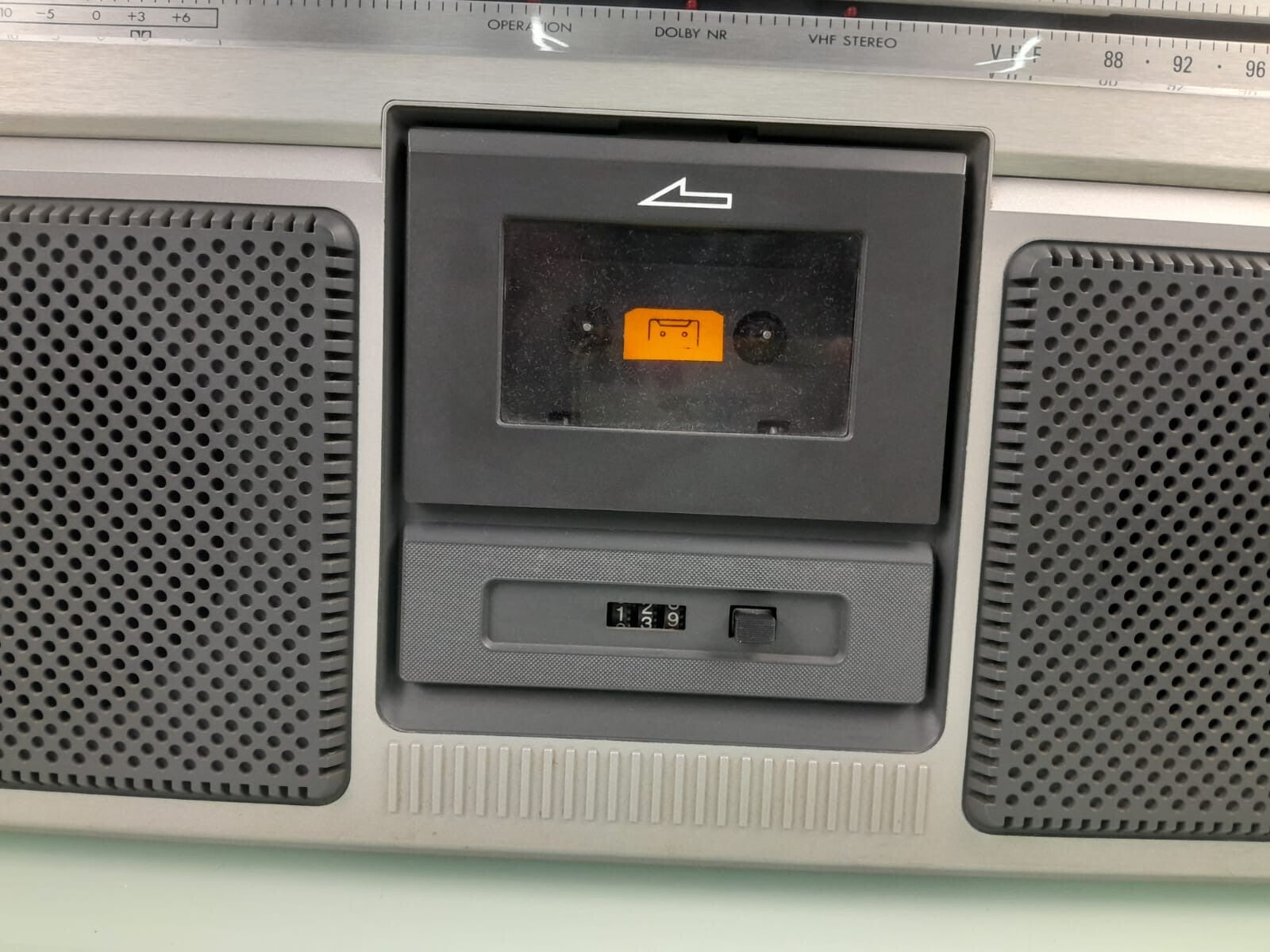 FERGUSON 3T13 3 BAND STEREO RADIO CASSETTE