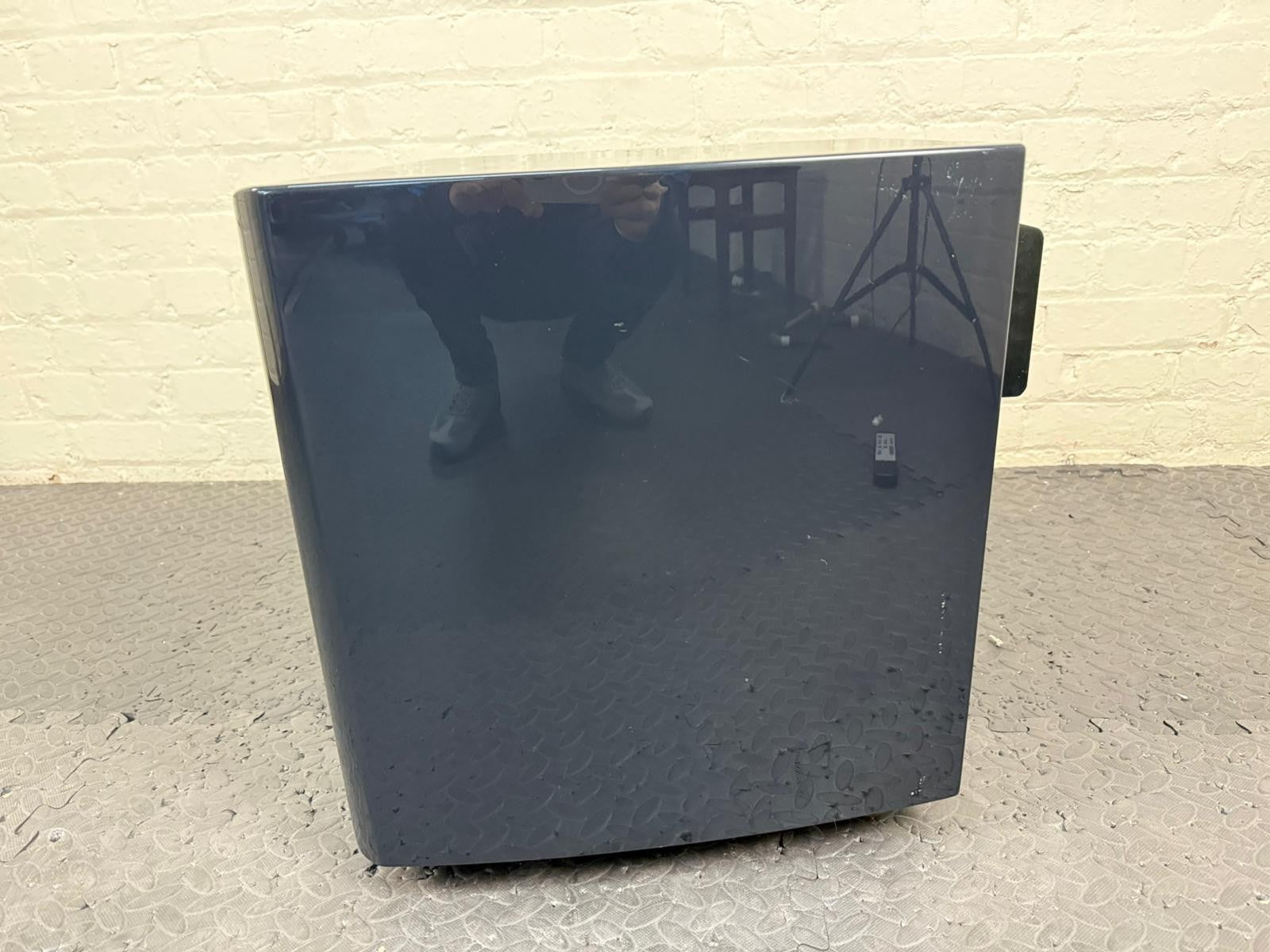 MISSION E5AS ACTIVE SUBWOOFER WITH REMOTE