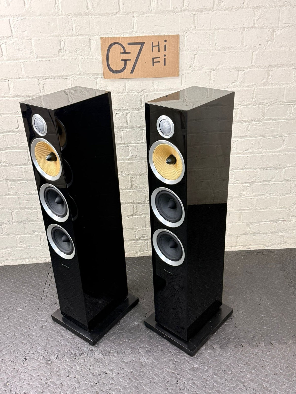 BOWERS & WILKINS B&W CM8 S2 FLOOR STANDING SPEAKERS