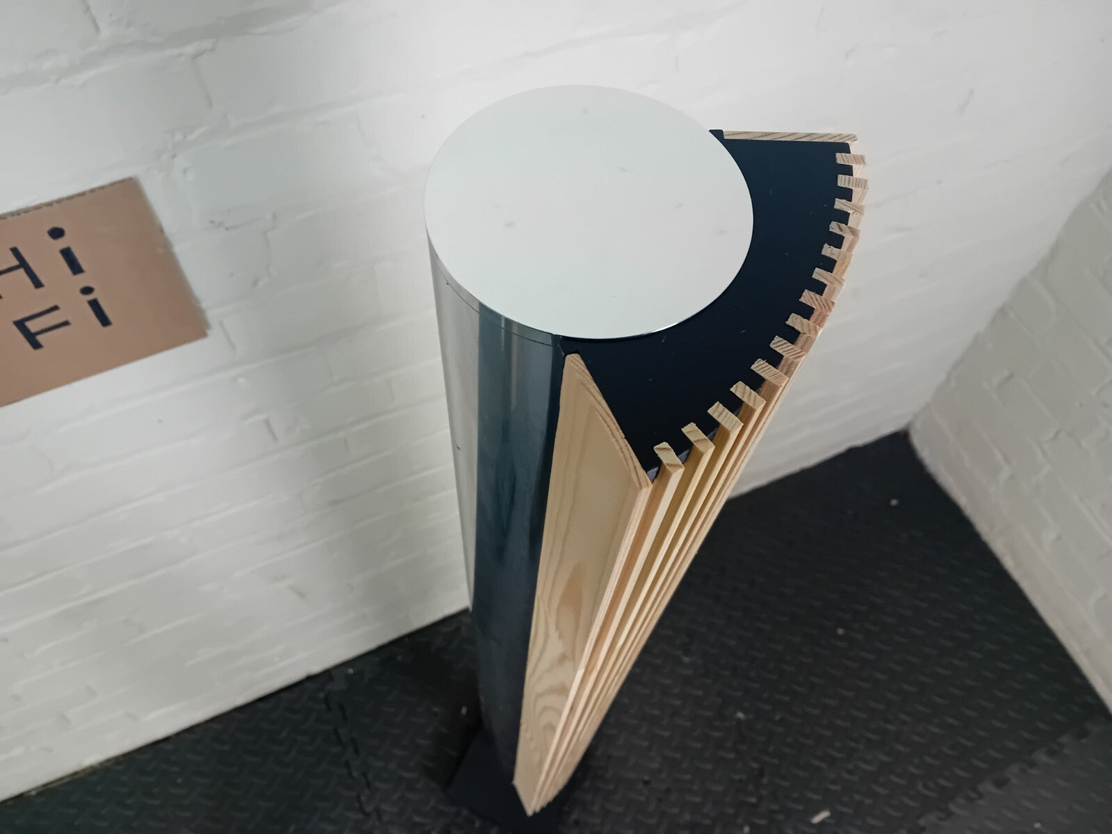 BANG & OLUFSEN BEOLAB 8000 MK2 18 28 6000 4000 3 5 1 FLOOR ACTIVE SPEAKERS