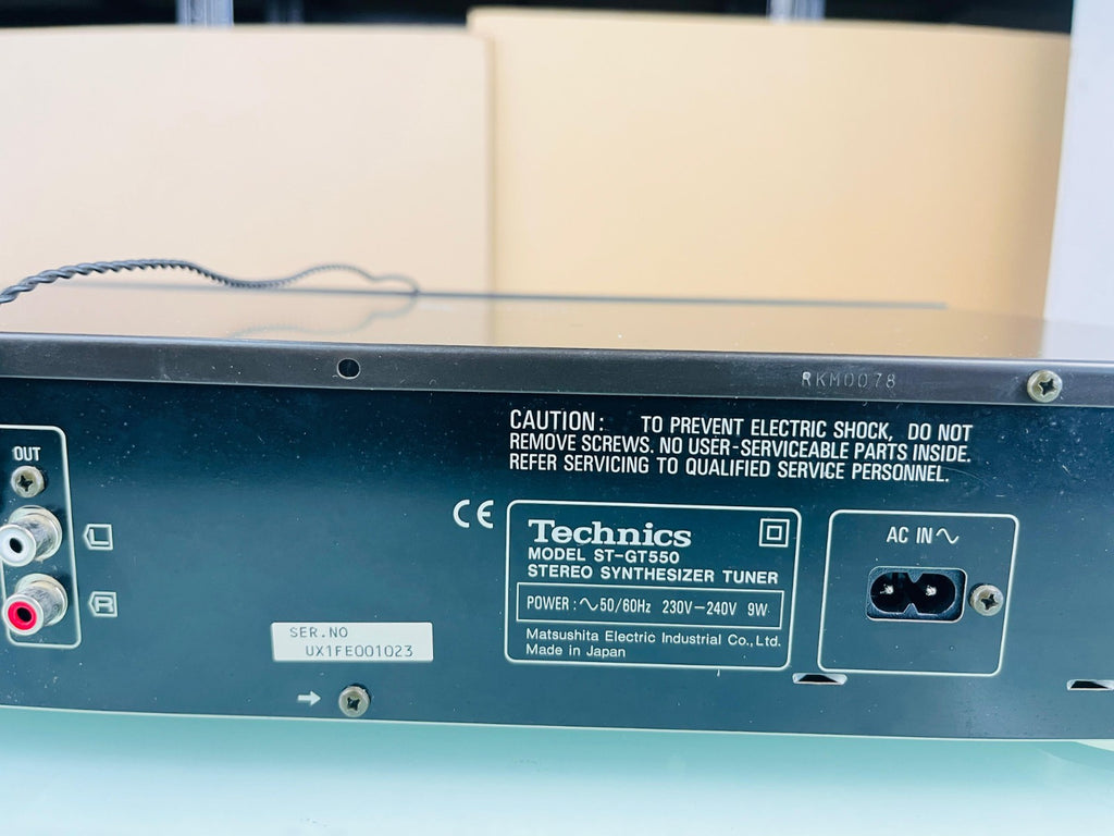 TECHNICS ST GT550 STEREO SYNTHESIZER TUNER