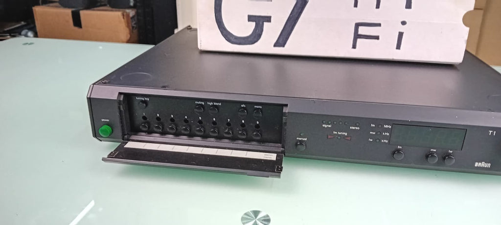 BRAUN T1 TUNER RADIO HI FI