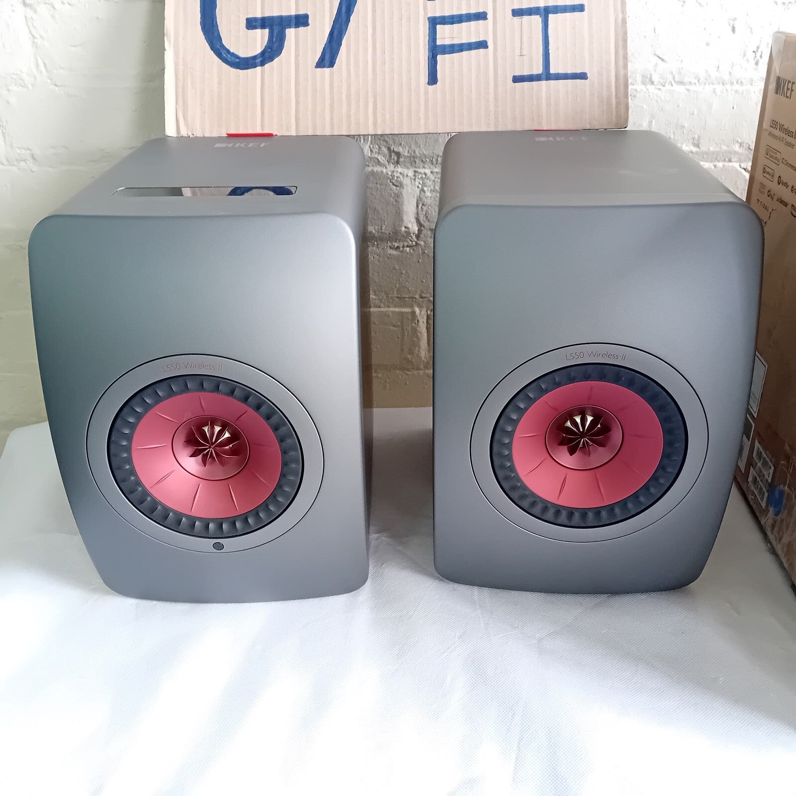 KEF LS50 WIRELESS II TITANIUM GREY SPEAKERS