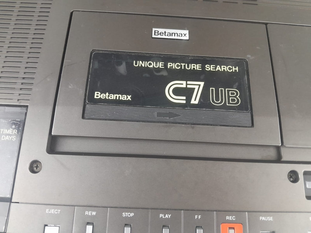 SONY SL C7UB BETAMAX VIDEO CASSETTE RECORDER