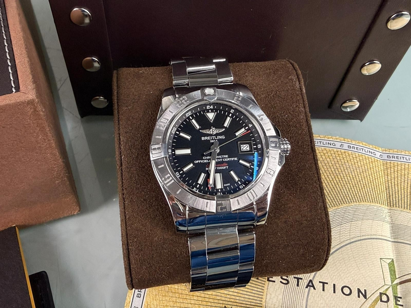 BREITLING 1884 AVENGER II GMT A32390 WATCH WITH BOX AND PAPERS