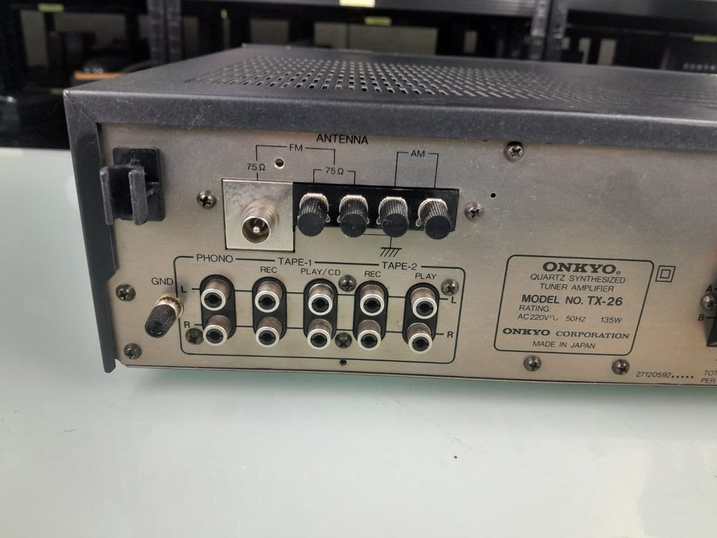 ONKYO TX 26 QUARTZ SYNTHESIZED TUNER AMPLIFIER